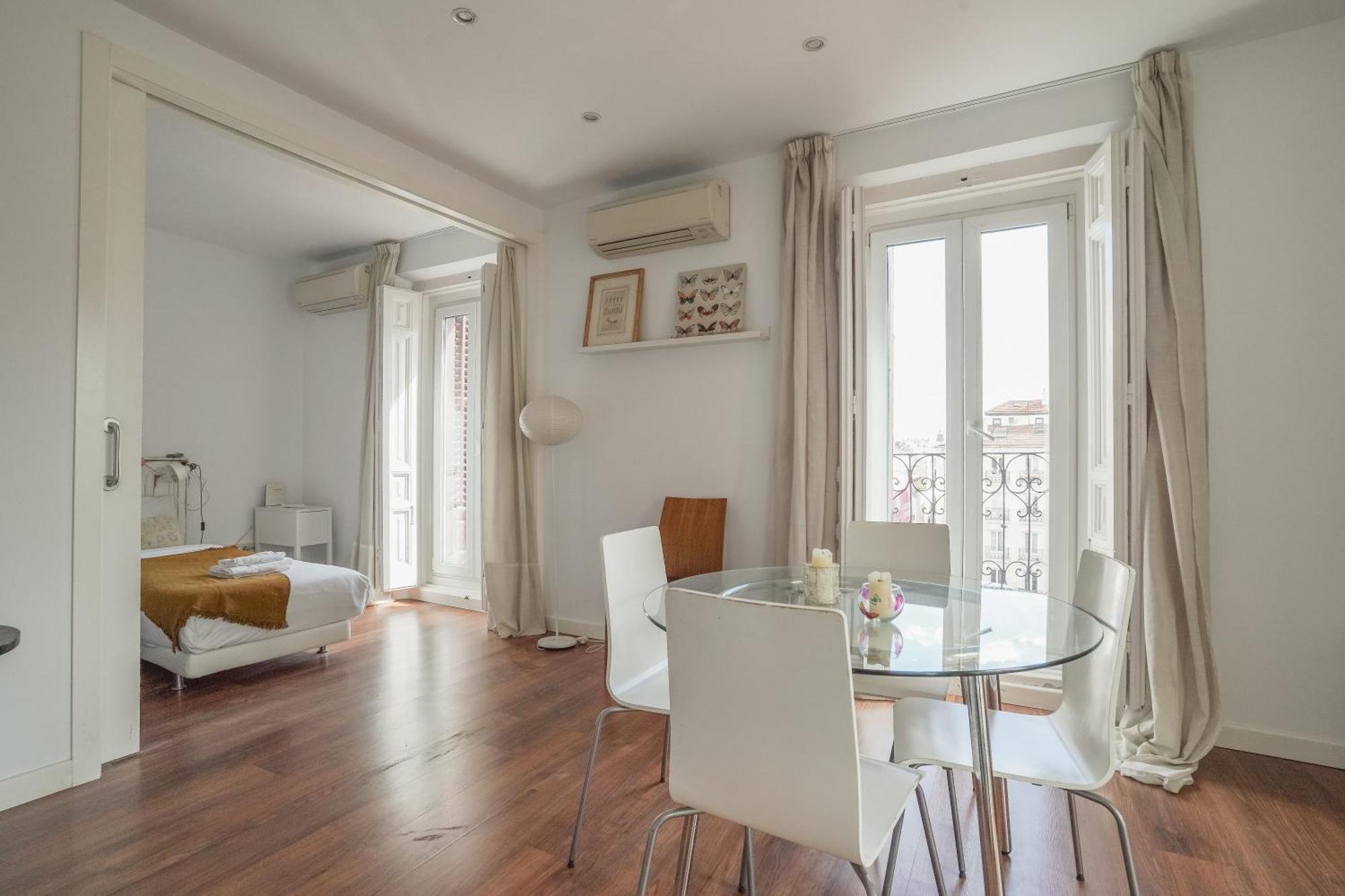 Bright And Cozy-2bedrooms 1bathroom-chueca Apartamento Madrid